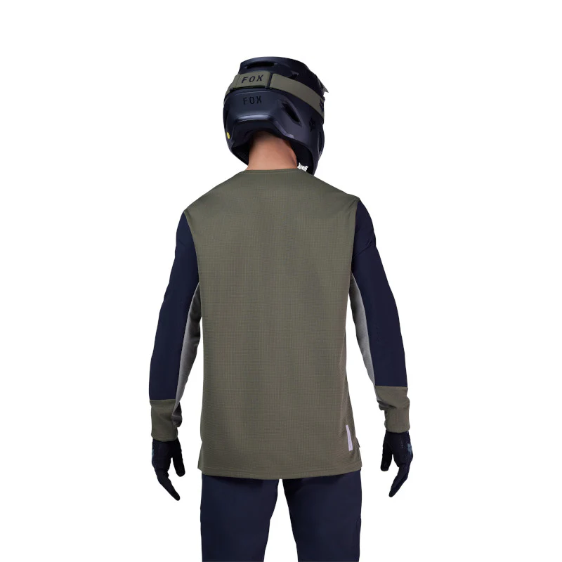 Thumb 4